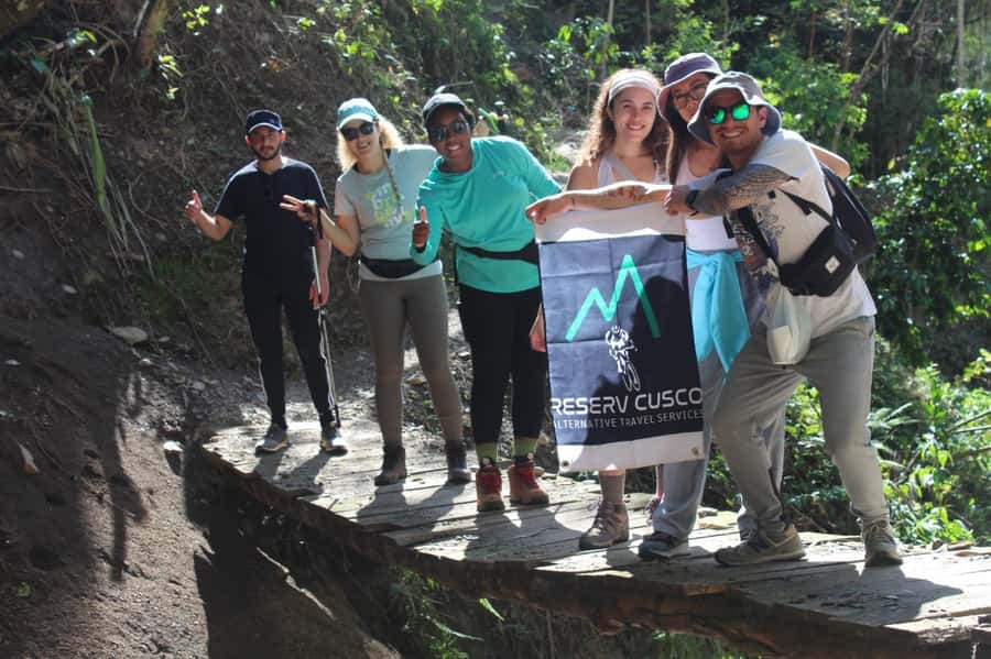 Inca Jungle Trail to Machu Picchu in 4 Days - Day one: From Cusco to a 40-kilometer ride at Santa Maria