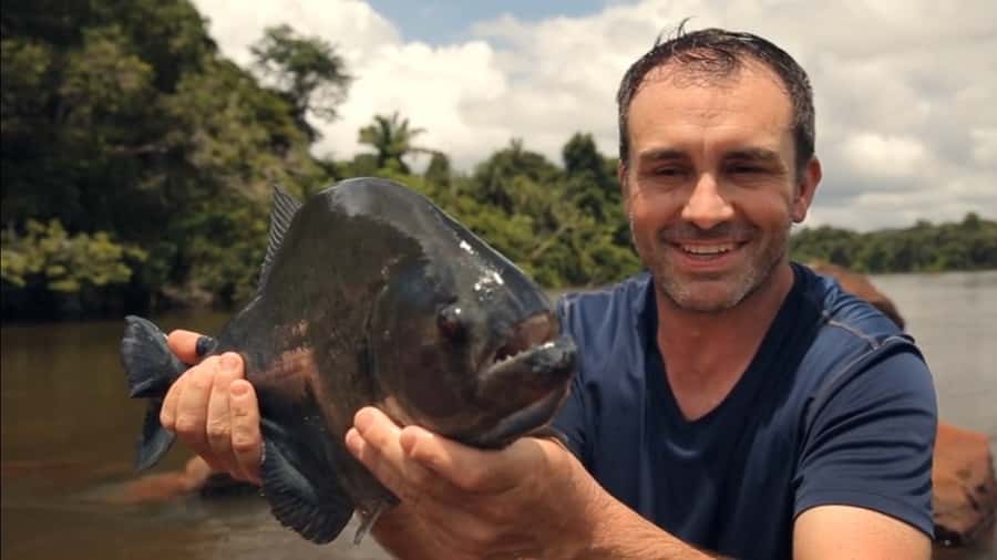 Iquitos: Piranha Fishing Experience in the Amazon jungle - The 15-minute boat ride into the river world