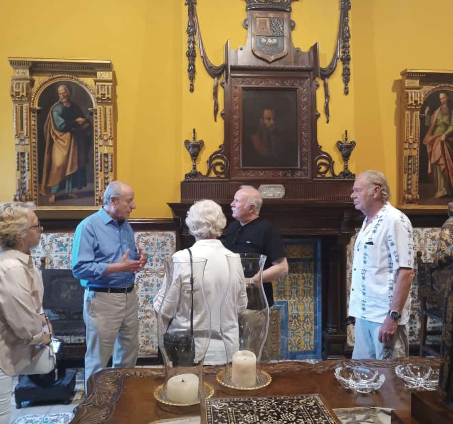 La casa de Aliaga, an alive colonial jewel at Lima center. - What the 40-minute guided visit covers