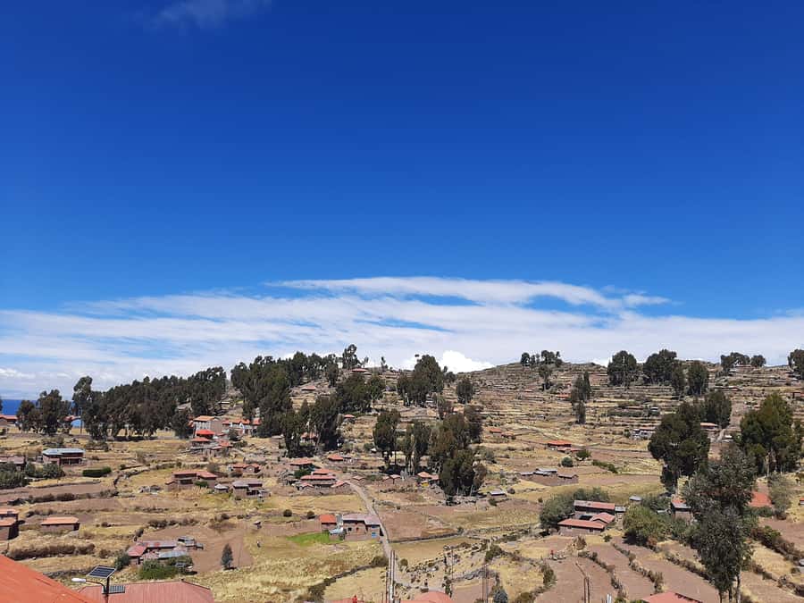 LAKE TITICACA 2-DAY EXCURSION: UROS AMANTANI AND TAQUILE + 3 MEALS - From central Puno to the floating Uros islands