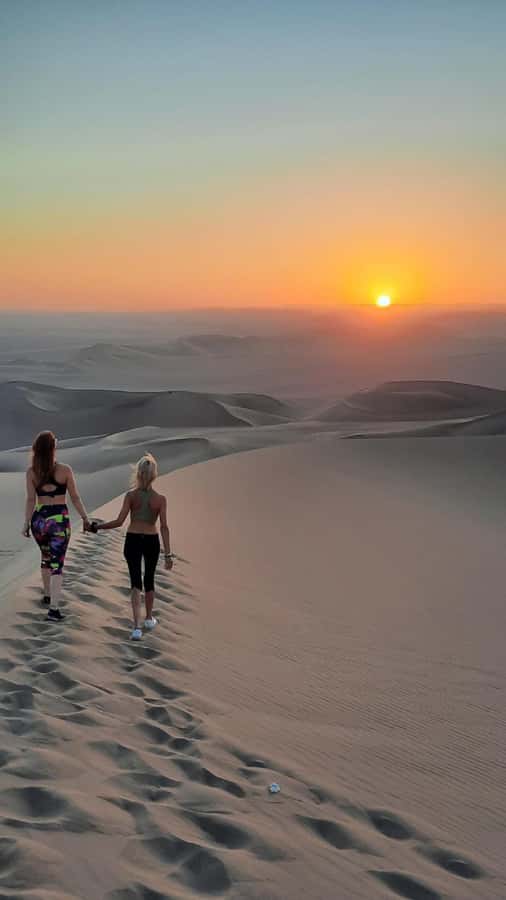 Lima and Nasca : Ballestas -Huacachina-Nasca Lines - Chauchilla Cemetery and the desert dead