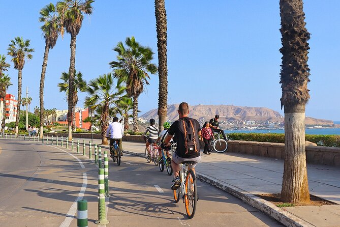 Lima Bike Tour in Miraflores & Barranco - Shared small group - The wide view from Parque Husares de Junín