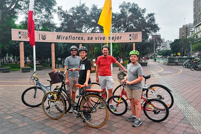 Lima Bike Tour in Miraflores & Barranco - Shared small group - Víctor Delfín’s home studio and Barranco’s creative spirit
