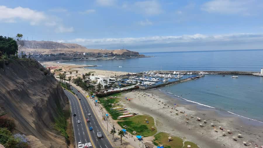 Lima Bike Tour: La Costa Verde & Jesus Statue in Chorrillos - Why this ride is a smart way to see southern Lima