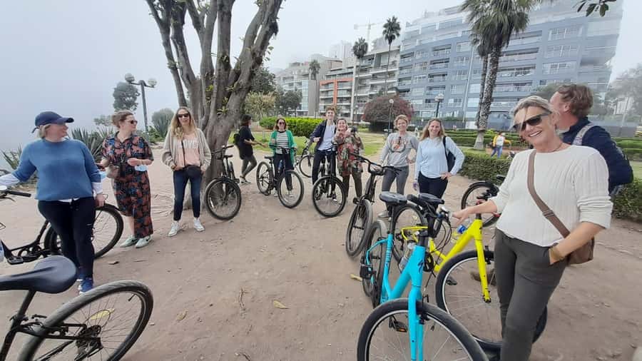 Lima Bike Tour: La Costa Verde & Jesus Statue in Chorrillos - Bike or Segway E-Scooter: which should you choose?