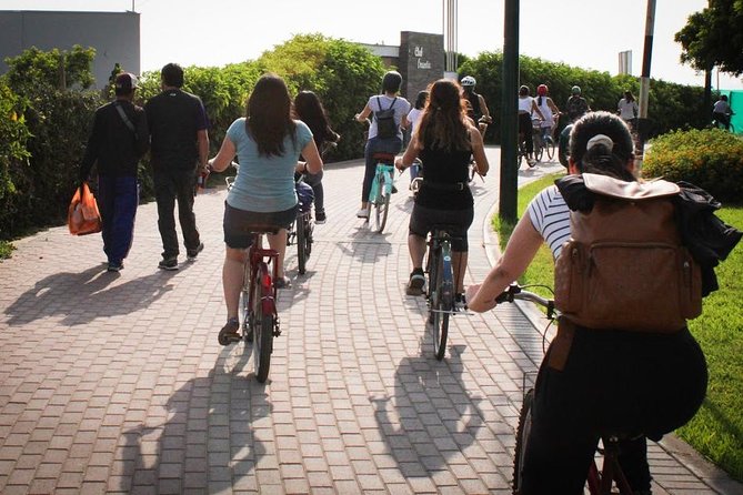 Lima Bike Tour Miraflores - Barranco + Huaca Pucllana! - Guides, pace, and the personal side of the ride