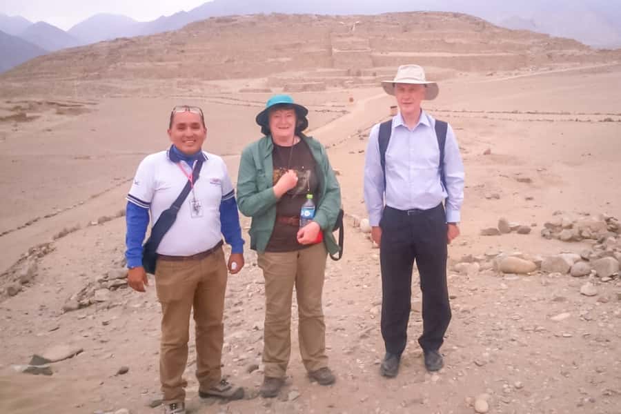 Lima: Caral Full-Day Private Excursion with Meals - Walking through Caral’s pyramids and plazas