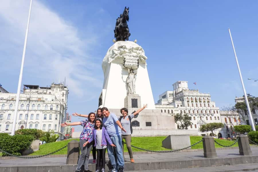 Lima: City Highlights Small Group Tour - Ancient Lima begins at Huaca Pucllana