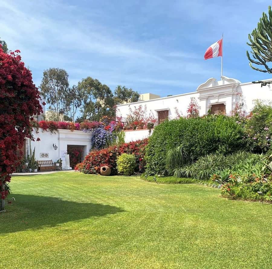 Lima city tour: Larco Museum and Huaca Pucllana - Why these two Lima stops fit together