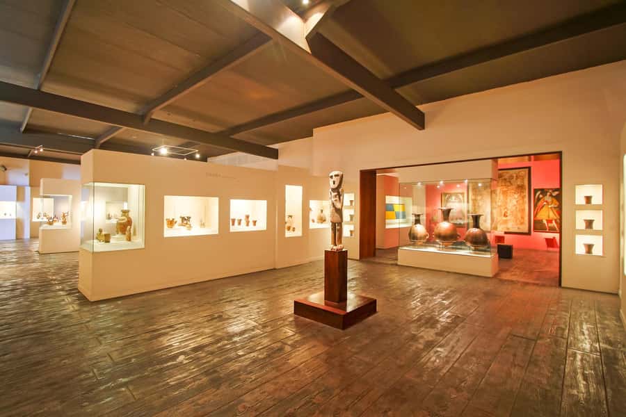 Lima: Half-Day Colonial Lima and Larco Museum Tour - Key points to know before booking