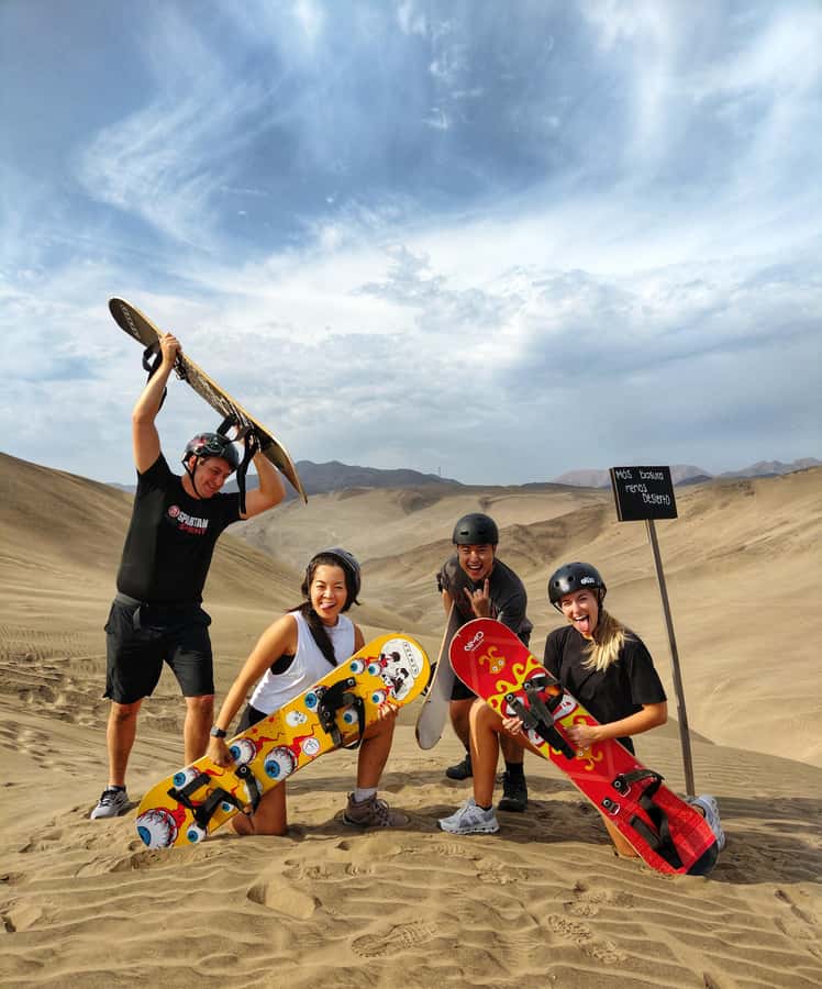 LIMA: HALF-DAY SANDBOARDING TOUR - Trading Lima traffic for open sand