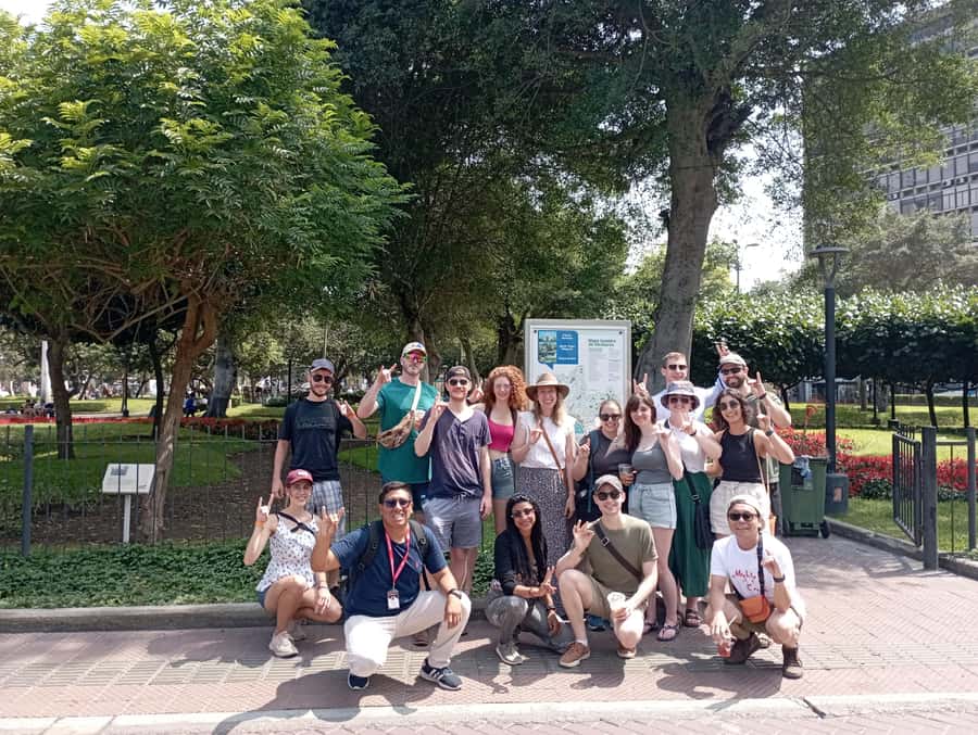 Lima: Historic Center Walking Tour with Pisco Sour Tasting - Key points at a glance