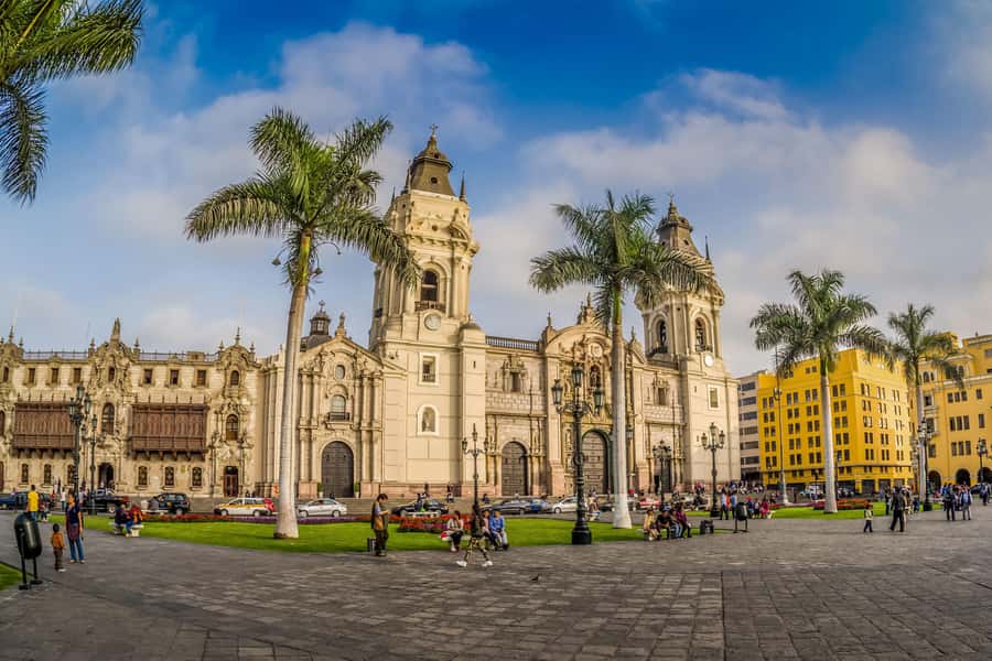Lima: Historic Downtown, Miraflores & Catacombs Private Tour - San Francisco Convent and the Catacombs