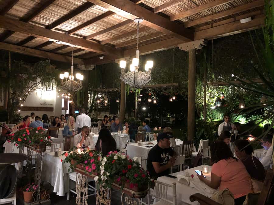 Lima: Huaca Ruins and Larco Museum at Night with Dinner - Who will enjoy this evening most