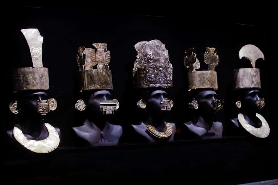 Lima: Larco Museum Entry Ticket - Ancient textiles and fine detail