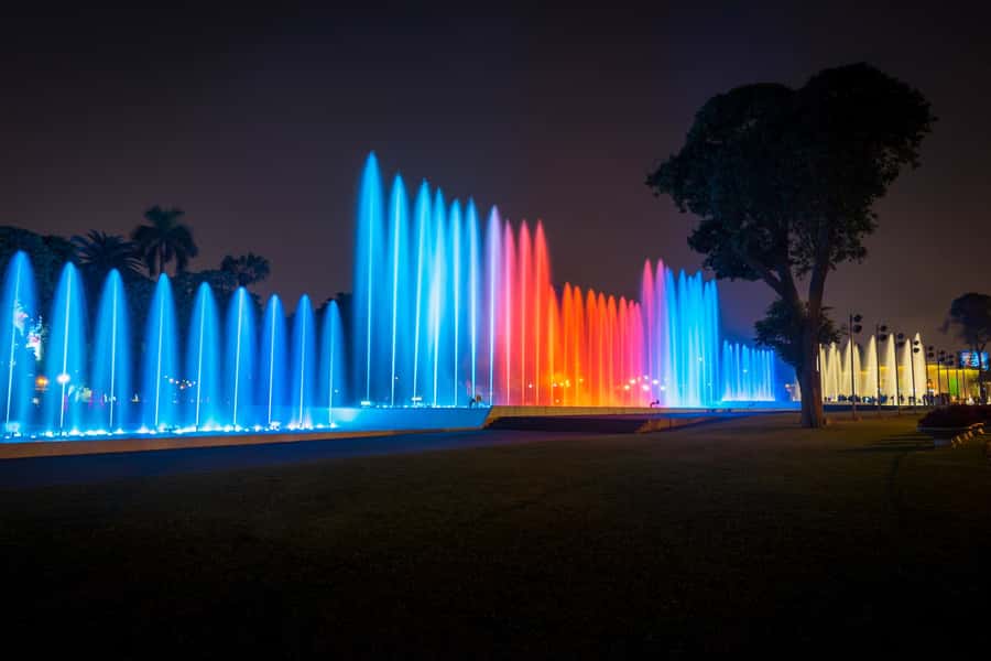 Lima: Magic Water Circuit Light Show Tour with Pickup - A guided walk through the park’s fountains