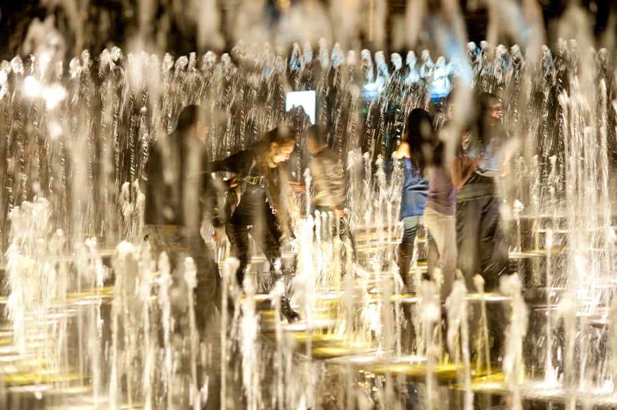 Lima: Magic Water Circuit with Dinner - Walking through the fountains and light shows