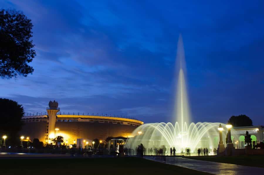 Lima: Magic Water Circuit with Dinner - Who will enjoy this Lima evening most