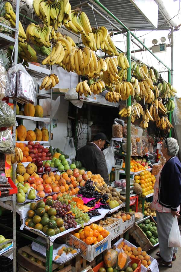 Lima: Market Tour, 35 Fruits Tasting & Cooking Class - A 35-fruit lesson in Peru’s edible variety