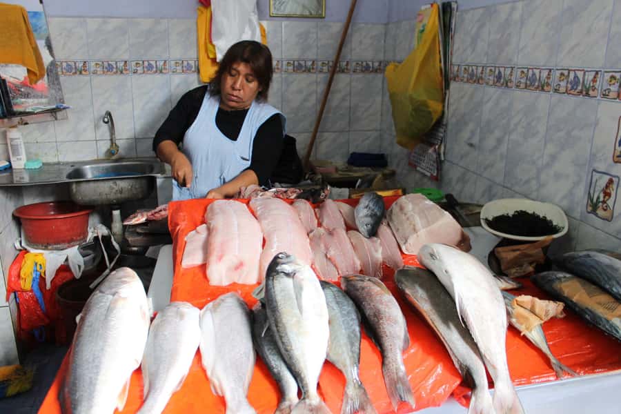 Lima: Market Tour, 35 Fruits Tasting & Cooking Class - What the meal format means for you