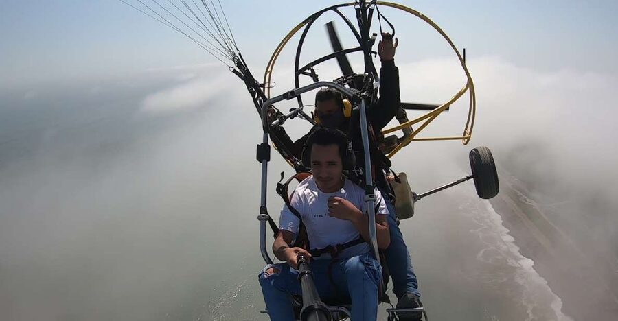 Lima: Paragliding Flight Over Costa Verde Districts - Key points at a glance