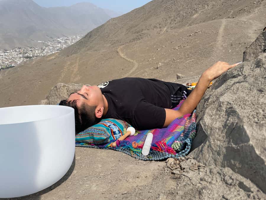 Lima: Spiritual Healing with Xanga - The Smokeable Ayahuasca - Meeting Paul and setting expectations