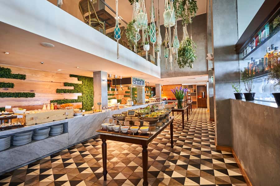 Lunch Menu at Mangos Larcomar restaurant - Key points at a glance