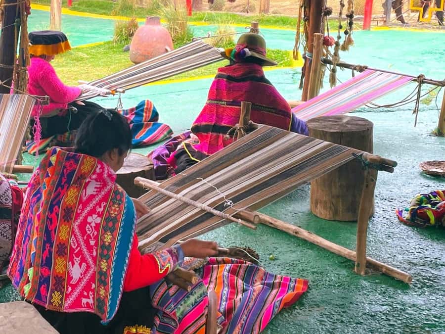 Machu Picchu: Chinchero, Maras, Moray & Machu Picchu 2 days - Maras and the salt pools