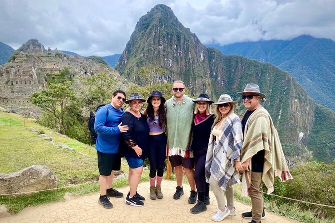 Machu Picchu Full Day Tour from Cusco(Small Groups ) - The Ollantaytambo train and the Urubamba River