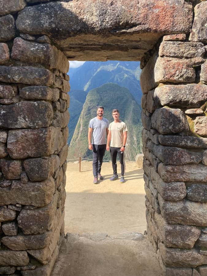 Machu Picchu: Group Guided Tour - Languages, personalities, and guide consistency