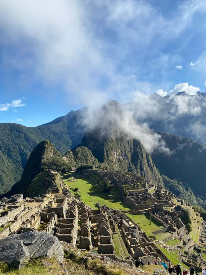 Machu Picchu: Group Guided Tour - Meeting in Aguas Calientes and reaching the entrance