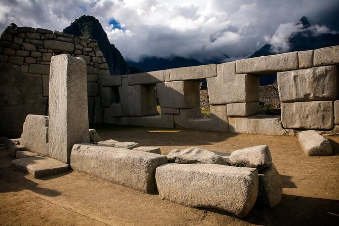 Machu Picchu Private Archaeological and Historical Guided Tour - What the $80.75 group price really buys