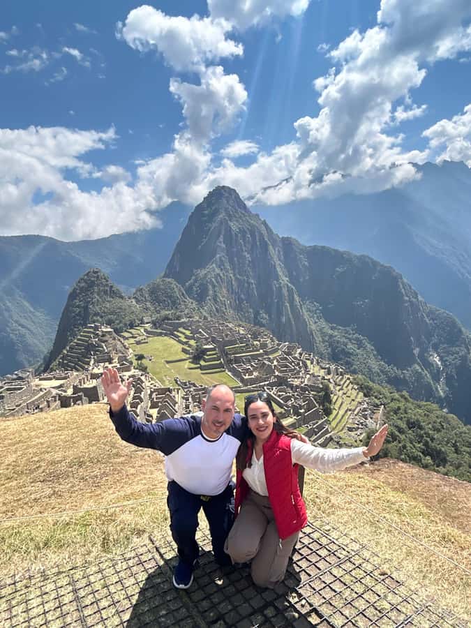 Machu Picchu: Private Tour Guide Service for up to 15 people - Key points to know before booking