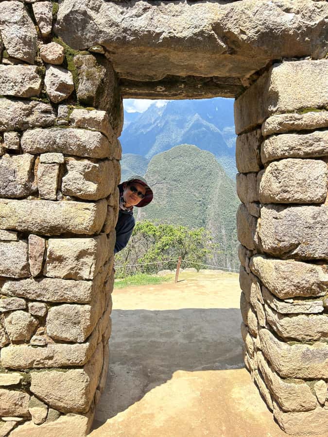 Machu Picchu: Private Tour Guide Service for up to 15 people - Price, group size, and what is not included