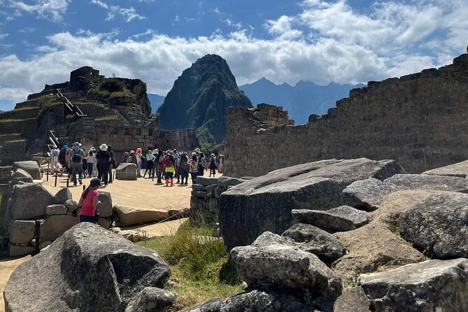 Machu Picchu Small Group Day Tour from Cusco - Ollantaytambo and the train into the Andes