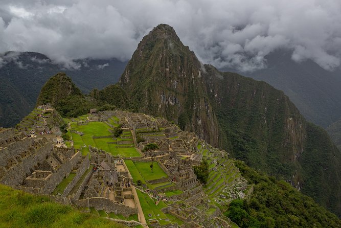 Machu Picchu Tour by Vistadome Panoramic Train from Cusco - Lunch and the journey back to Cusco