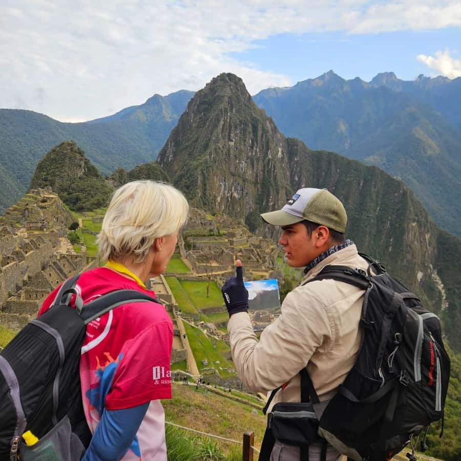 Machu Picchu: Tour Guide Service & Entrance Ticket Circuit-2 - Meeting your guide at the Machu Picchu entrance