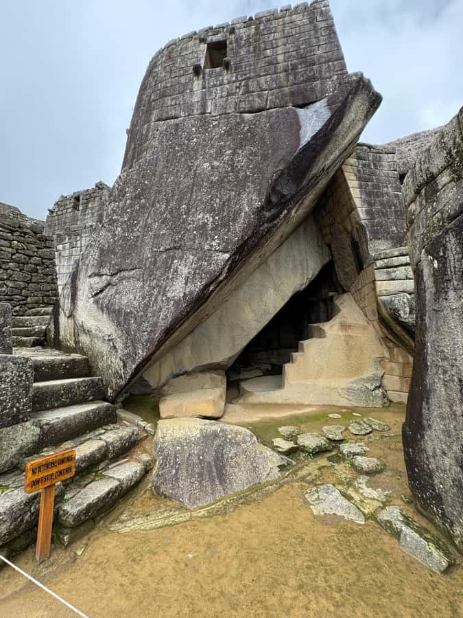 Machu Picchu: Tour Guide Service & Entrance Ticket Circuit-2 - Language, group size, and the feel of the tour