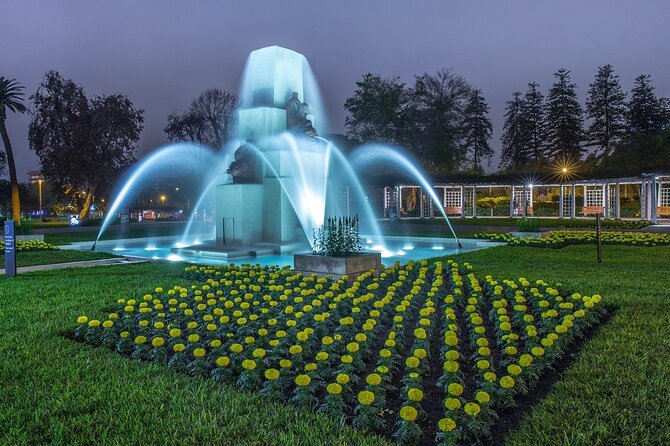 Magic Fountains Park & Bohemian Barranco at Night (Small Group) - Small-group size and transport value