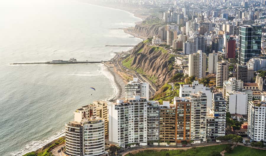 Miraflores & Barranco: Lima’s Modern and Bohemian Tour - Bajada de Baños and the final Pacific view
