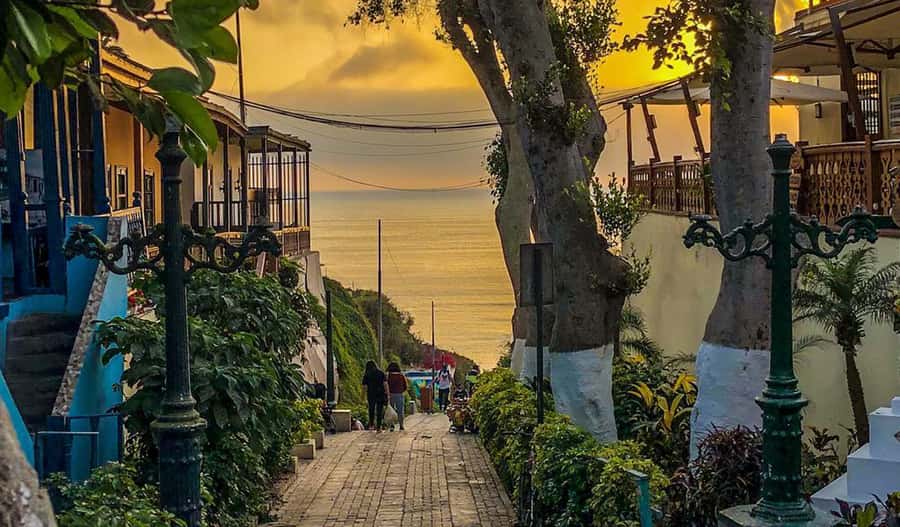 Miraflores & Barranco: Lima’s Modern and Bohemian Tour - What the $40 price really gets you