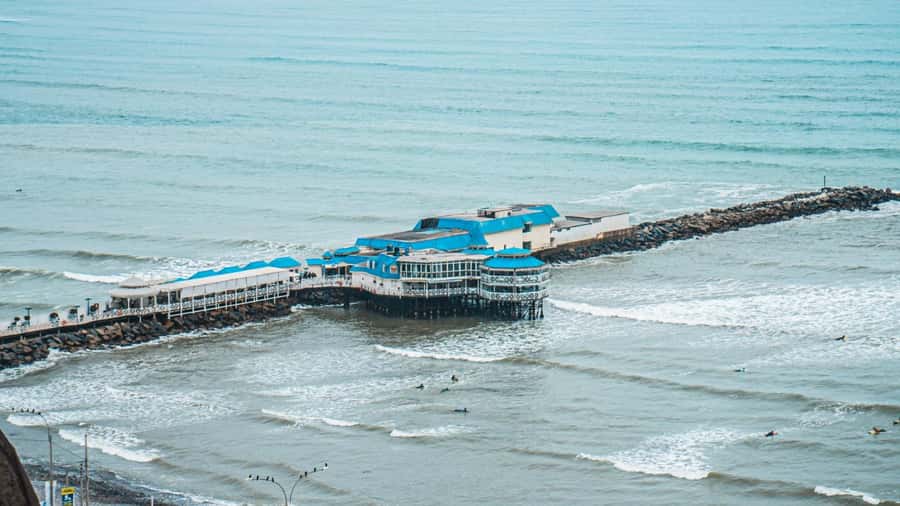 Miraflores & Barranco: Lima’s Modern and Bohemian Tour - Kennedy Park and the center of Miraflores