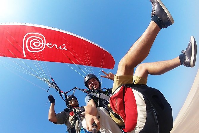 Paragliding Flight at Paracas National Reservation - Meeting in Paracas and reaching the flying zone