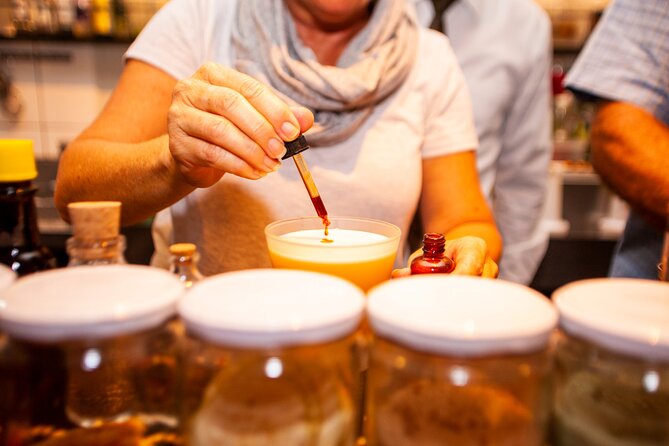 Pisco Sour Secrets: Hands-On Mixology in Historic Cusco - What makes the bartender important