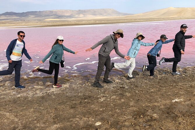 Premium Trekking Golden Shades - Playa Roja, Paracas’s most striking first stop