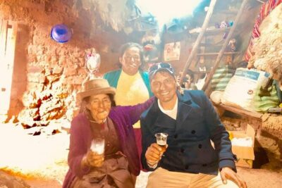 Private Ollantaytambo, Pisac Ruins Tour with Farm Visit, Gourmet Picnic Lunch