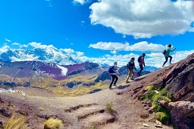 Private Tour Rainbow Mountain + Red Valley + LUNCH - Reaching Vinicunca, or Rainbow Mountain