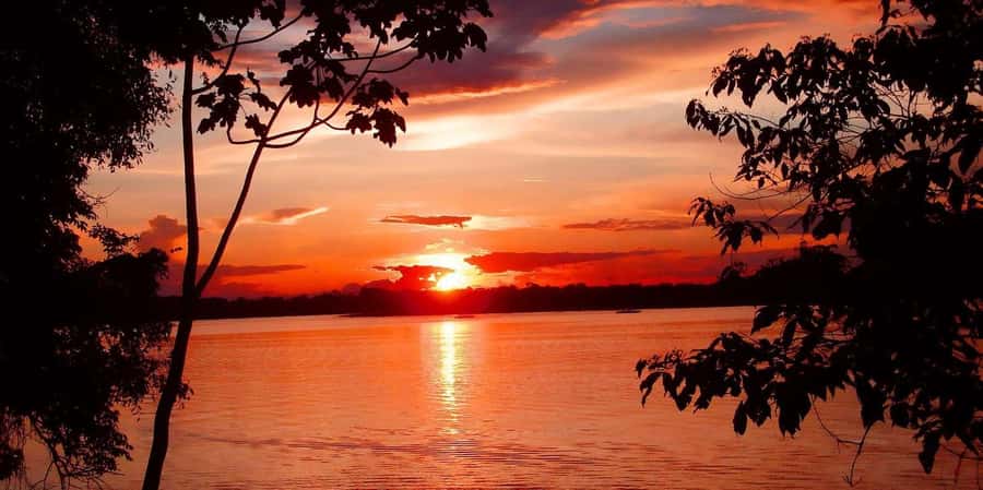 Puerto Maldonado: 3-hour sunset boat ride - The Madre de Dios River at sunset