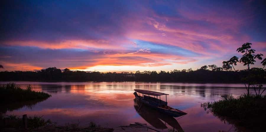 Puerto Maldonado: 3-hour sunset boat ride - After dark, listening beside the river