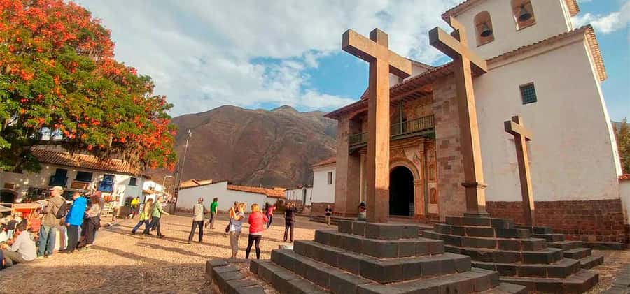 Puno: Full-Day Route of the Sun Tour to Cusco with Lunch - Abra La Raya: ten minutes at the roof of the route